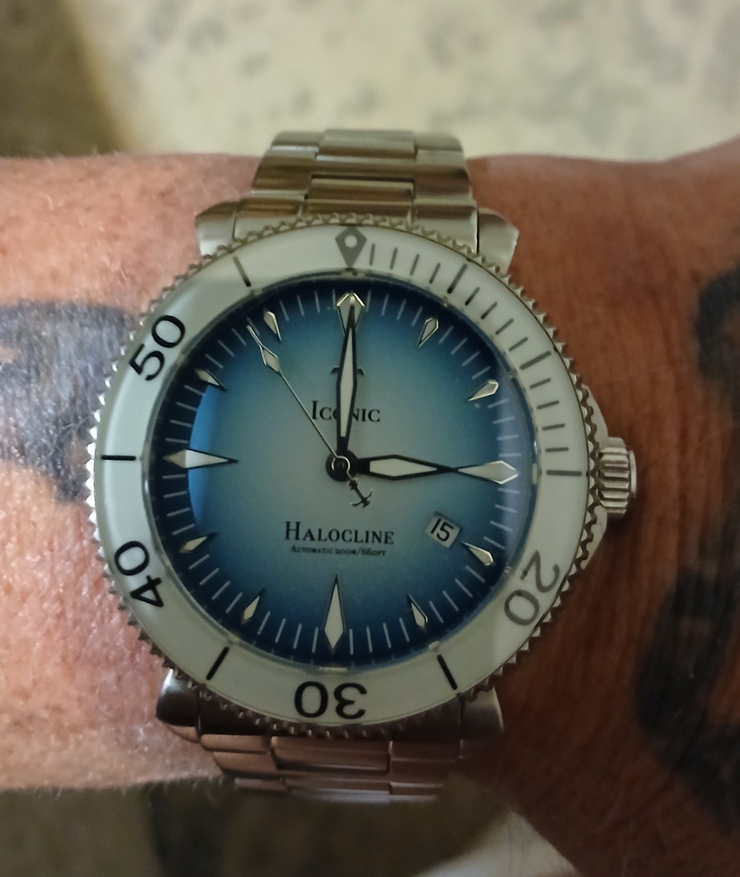Iconic Timepieces Halocline Dive Watch - Vibrant Blue Sellita SW200-1