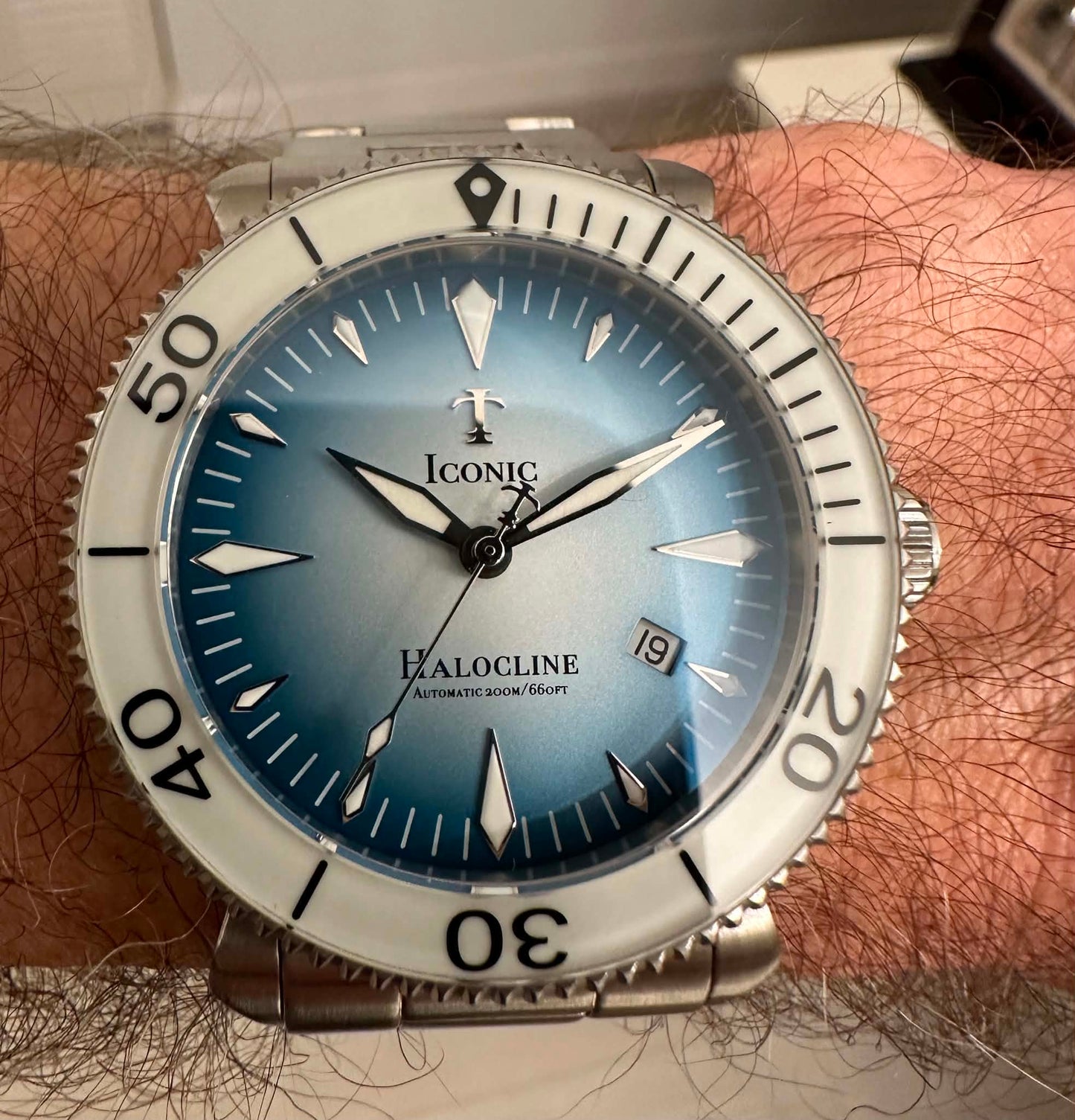 Iconic Timepieces Halocline Dive Watch - Vibrant Blue Sellita SW200-1