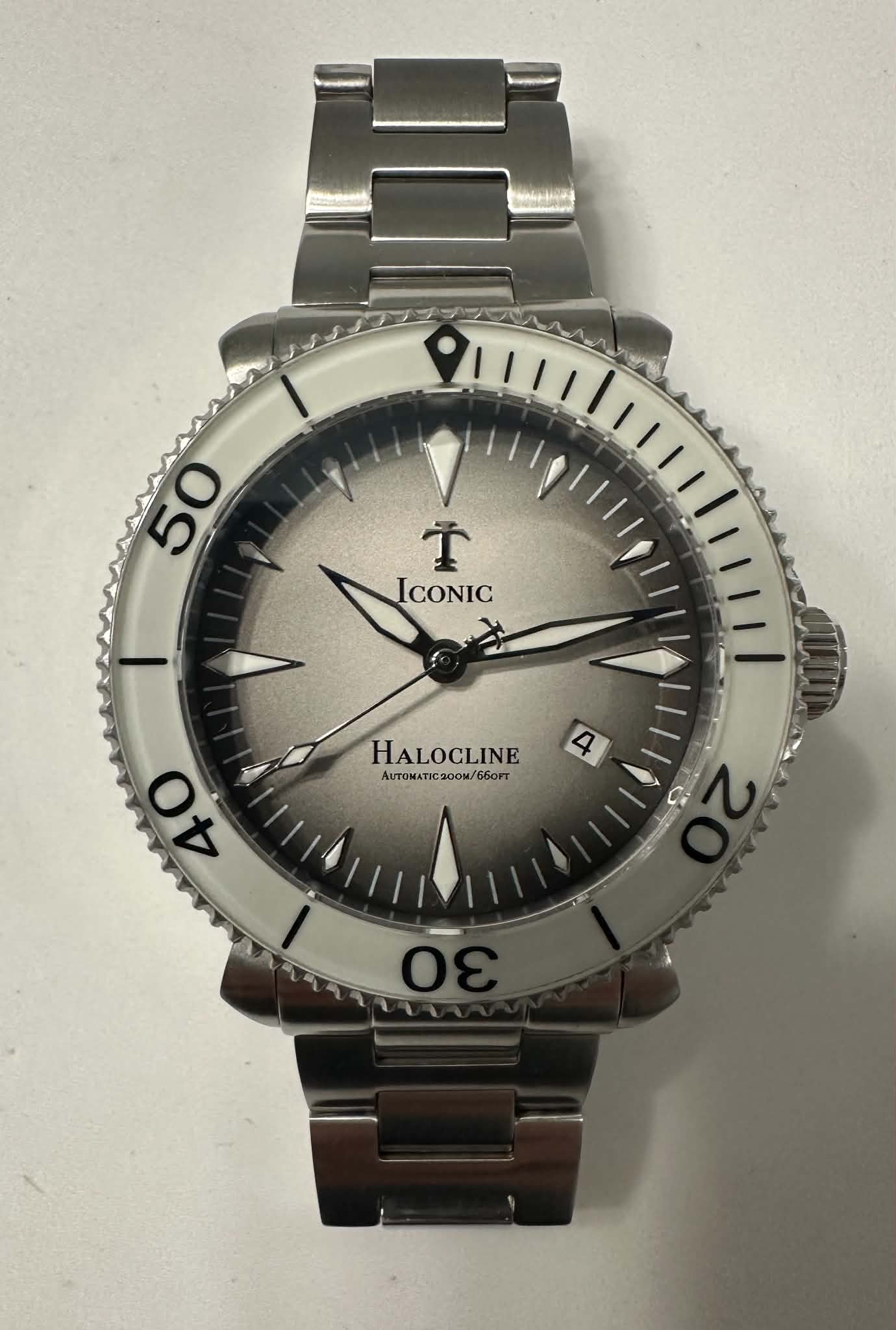Iconic Timepieces Halocline Warm Gray Sellita SW200-1