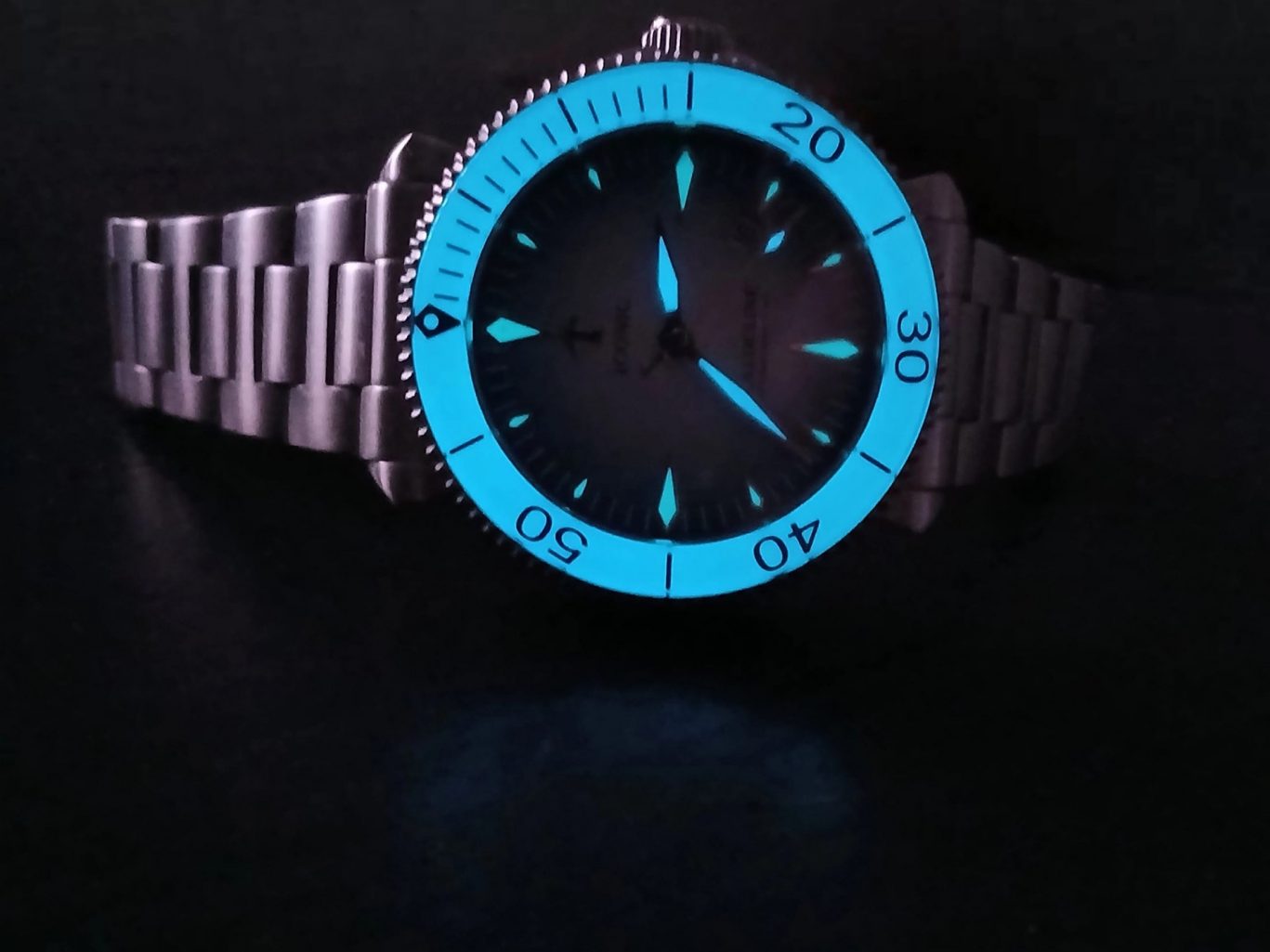 Iconic Timepieces Halocline Sand Sellita SW200-1
