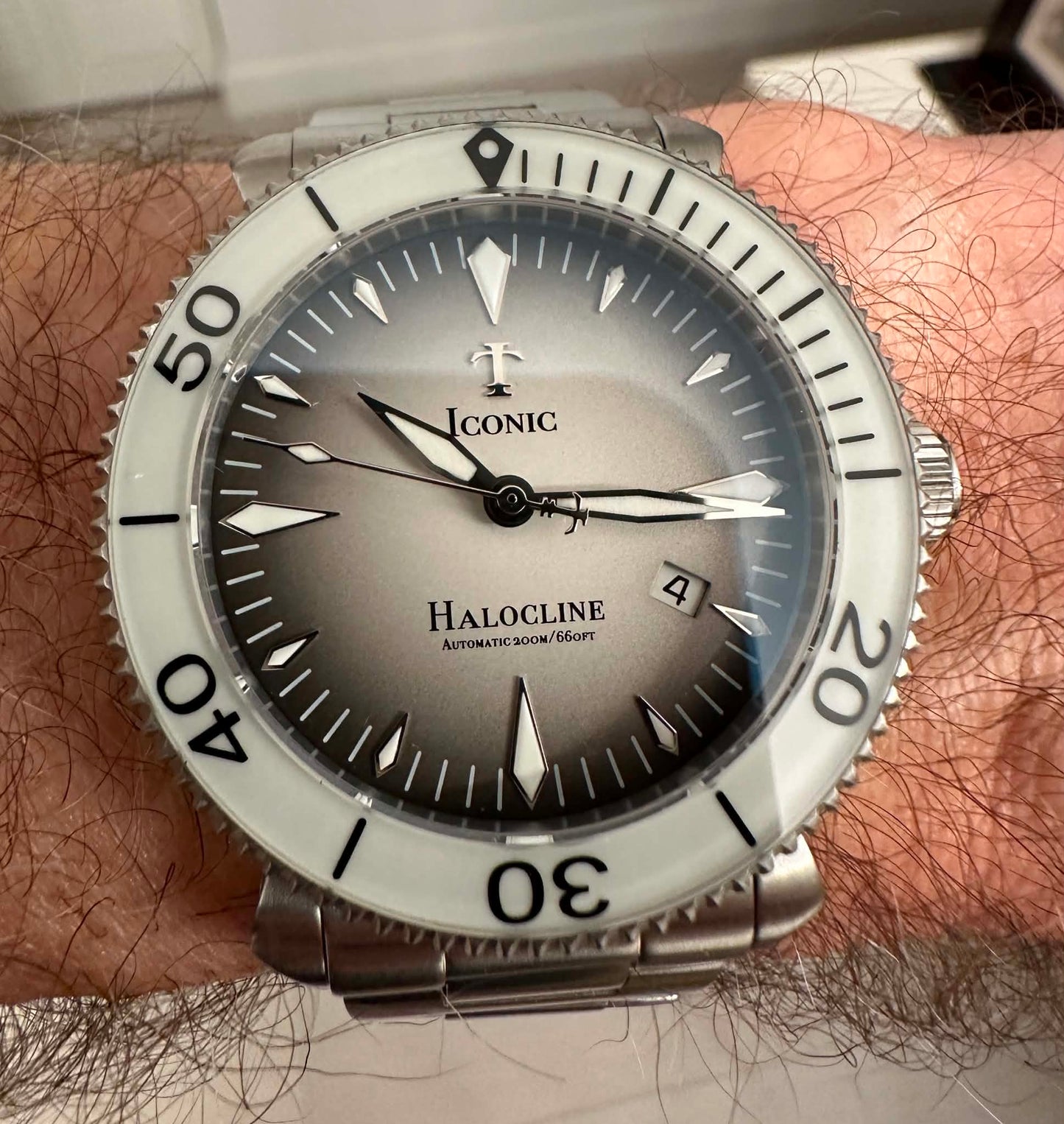 Iconic Timepieces Halocline Warm Gray Sellita SW200-1